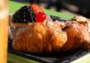 Arrivano in Italia i primi croissant con farina di grillo: alto valore proteico e gusto simile agli integrali