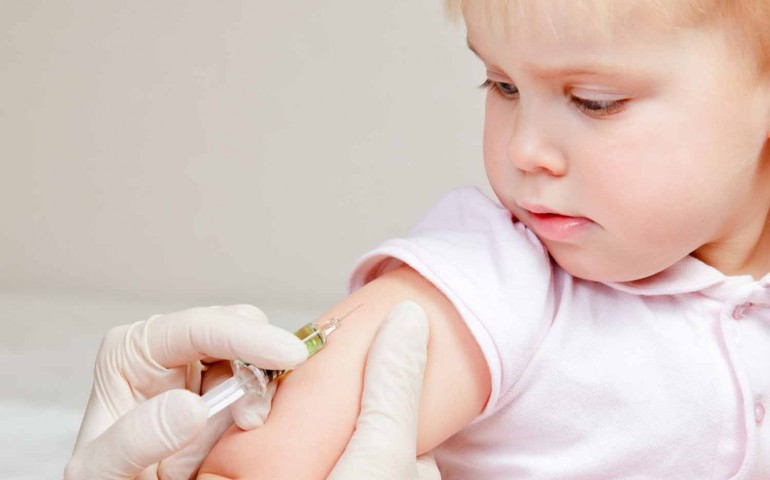 Australia. Niente assegni sociali ai genitori che non vaccinano i figli