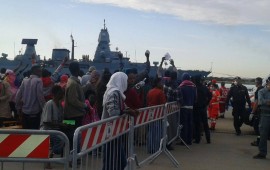Migranti sbarcati nel porto canale a Cagliari