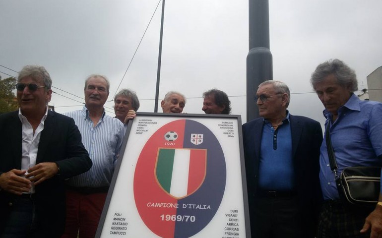 Cagliari, uno scudetto per sempre: inaugurata “Viale Campione d’Italia 1969-70”