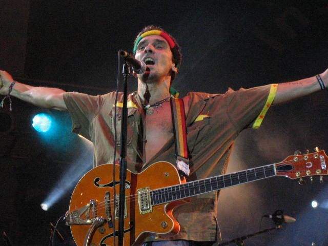 Manu Chao in concerto all’arena Sant’Elia il 29 luglio