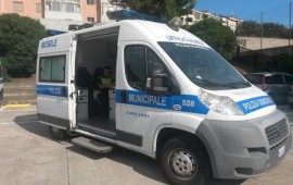 Ancora un tragico incidente con esiti mortali a Cagliari. L' incidente, che ha coinvolto un anziano scooterista di Elmas,Luigi Medda di 70 anni, è avvenuto nella prima mattinata a Cagliari, in via Del Fangario. Lo scooter è andato a sbattere