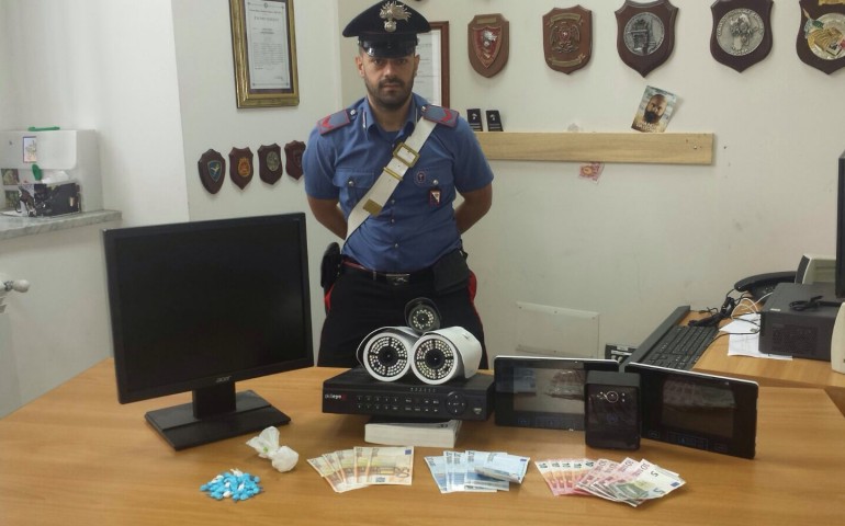 Spaccia nel circolo Domu Mea a Cagliari. Arrestato 22enne