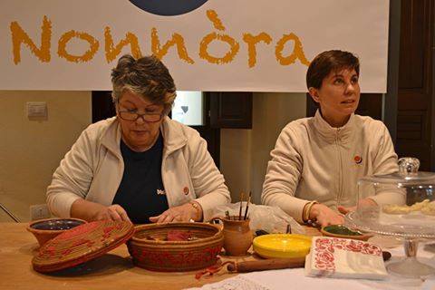 Eleonora Virdis ed Enrica Capraro. Madre e figlia imprenditrici e i loro “gioielli di pane”