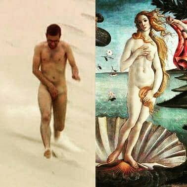 Andrea Pinna nudo sul web. Lo scatto del blogger sardo diventa virale