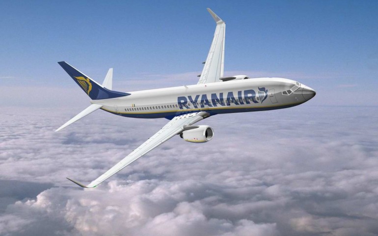 Ryanair cerca assistenti di volo. Al via nuove selezioni a Cagliari