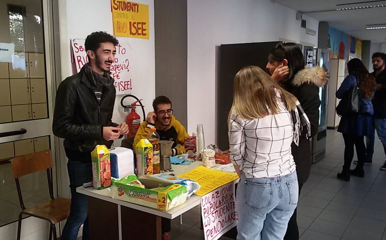 Cagliari. Caffè e brioche all’Interfacoltà: la colazione popolare degli studenti in lotta