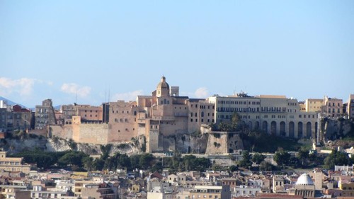 Un panorama di Castello