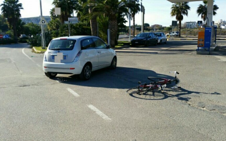 Incidente in Viale Poetto. Ferito un ciclista