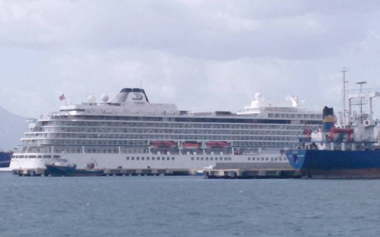 Cagliari. Al porto la Viking Star, nave da crociera statunitense