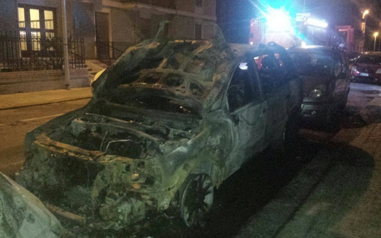 Cagliari. Tre automobili incendiate in Via Rossini