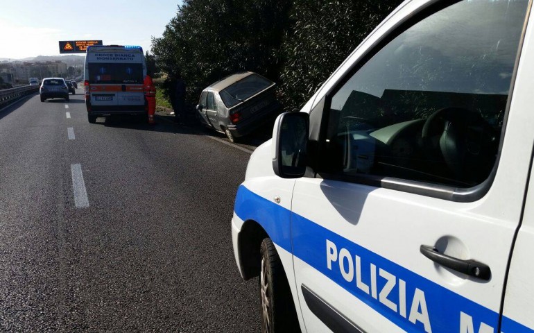 Incidente sulla 131, direzione Poetto. In ospedale una 65enne