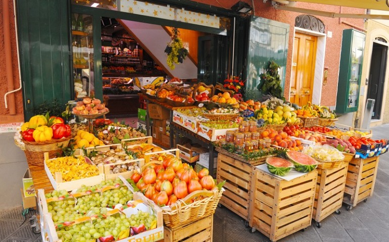 Commercio ambulante abusivo. Multa salatissima per un fruttivendolo di Maracalagonis