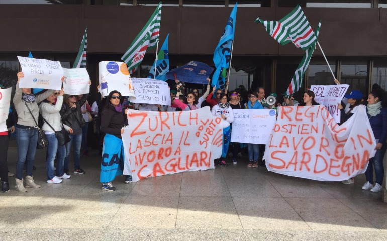 Lo sciopero delle operatrici della Nuova Karel: “Non ci stiamo, è un ricatto”