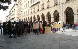 Corteo migranti