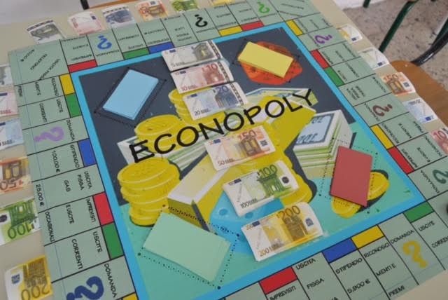 Gli studenti del Bacaredda inventano “Econopoly”, il gioco per spiegare la finanza