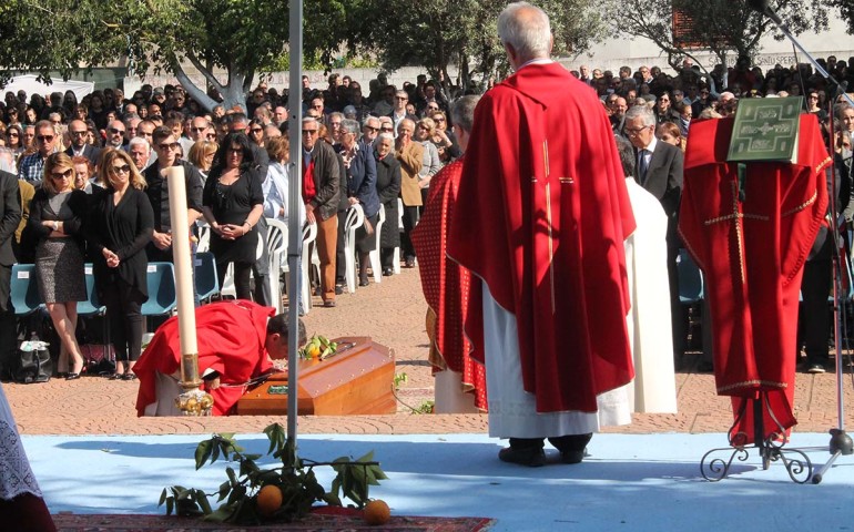 I funerali di Pinuccio Sciola a San Sperate
