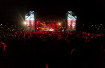 La folla sotto il palco di Cityfest (foto Mattia Ferrara)