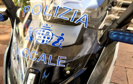 Una moto della polizia municipale di Cagliari