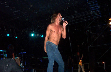 Iggy Pop sul palco di Cagliari (foto Stefano Cortis)