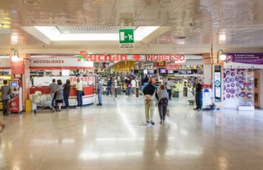Il centro Auchan Marconi di Pirri
