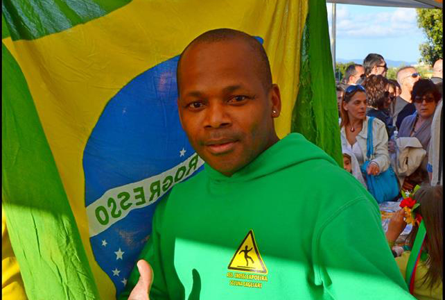 Nuovi cagliaritani. Il brasiliano Mussa, tra capoeira, famiglia, saudade e s’istrumpa