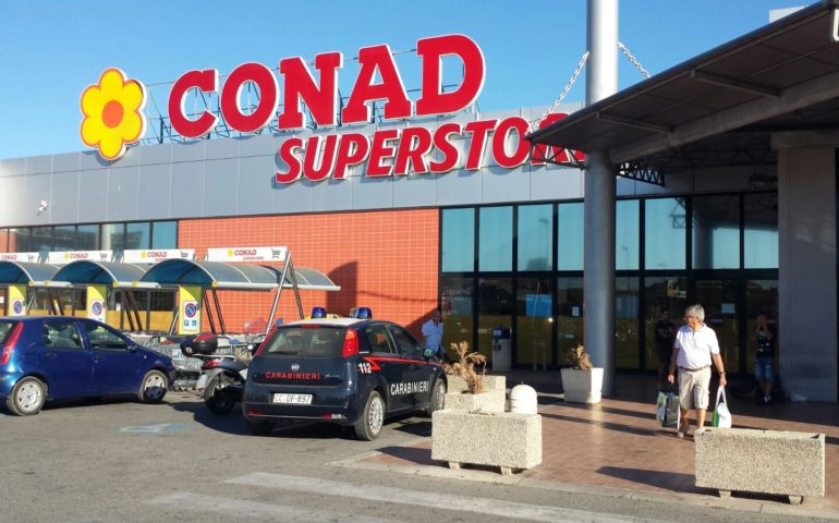 Conad di Quartu S.Elena: fanno un buco nel tetto e rubano 100mila euro