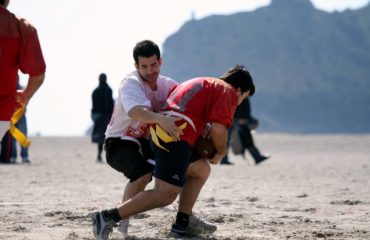 Flag football sotto la Sella del diavolo (foto Giulia Congia)