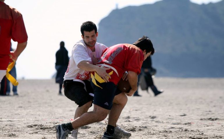 Flag football sotto la Sella del diavolo (foto Giulia Congia)