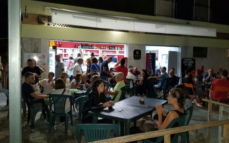 Riapre la gelateria di via Campania, una settimana dopo l’incendio doloso