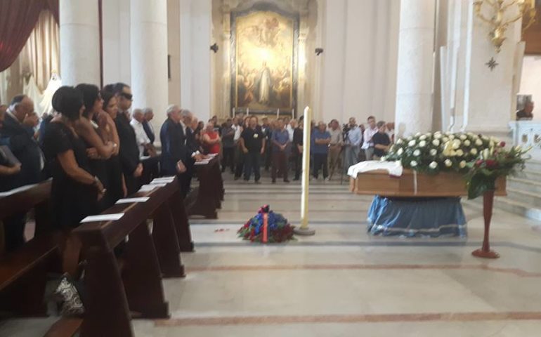 L'interno della chiesa di Bonaria (foto S. Lapenna)