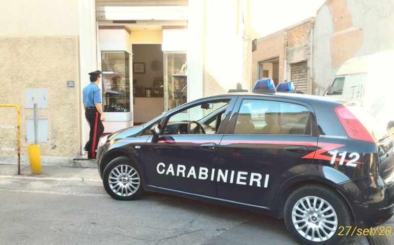 Rapina in gioielleria a Monserrato con arma giocattolo: indagano i Carabinieri