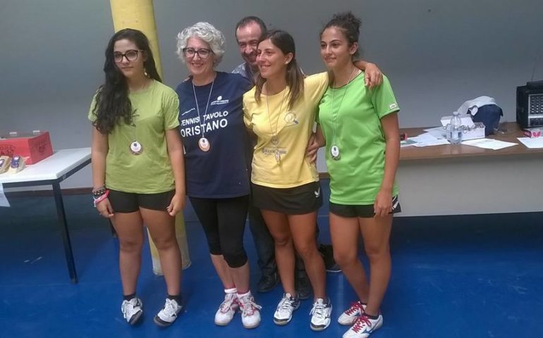 Il podio femminile del torneo di Nulvi (foto TT Monserrato)