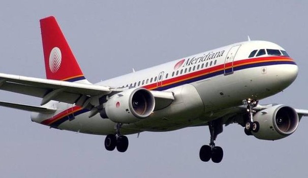 Meridiana chiude la base di Cagliari per la stagione invernale, dal prossimo novembre a marzo 2017 e le associazioni sindacali annunciano battaglia.