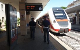 Polizia ferroviaria nella stazione di Cagliari
