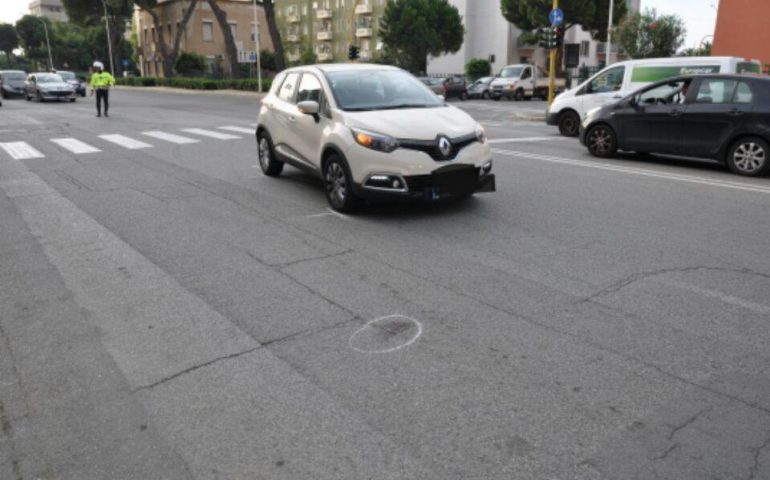 Cagliari, donna investita sulle strisce in viale Diaz. Dopo lo spavento, le sue condizioni migliorano