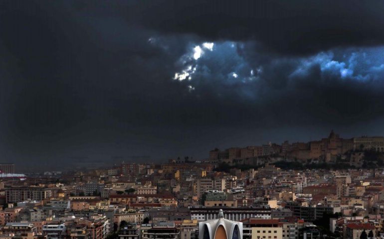 Torna la pioggia in Sardegna: domani temporali e forti rovesci a Cagliari e nel Sulcis