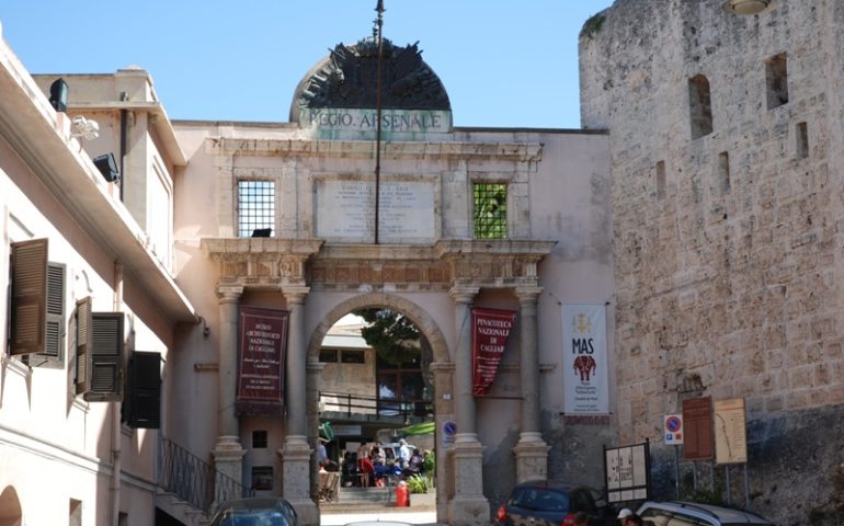 Musei gratis a Cagliari per tutta la giornata, tra i siti visitabili le mostre permanenti e i Grottoni