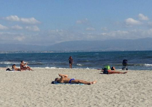 In Sardegna è ancora estate ma solo per qualche giorno. Oggi temperature elevate (sino a 32 gradi) e spiagge affollate