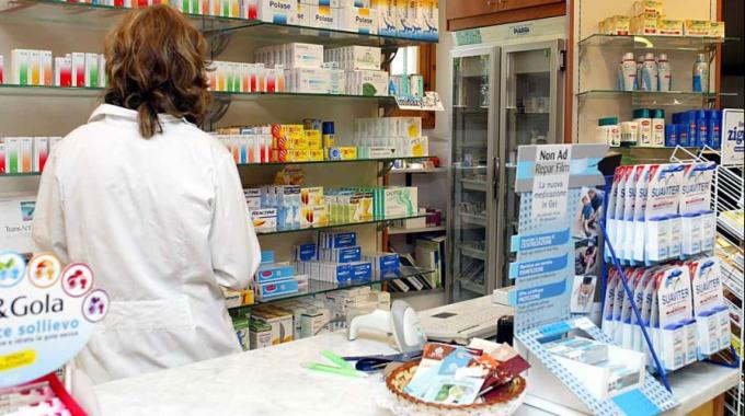 Furto in farmacia: arrestati due minorenni algerini