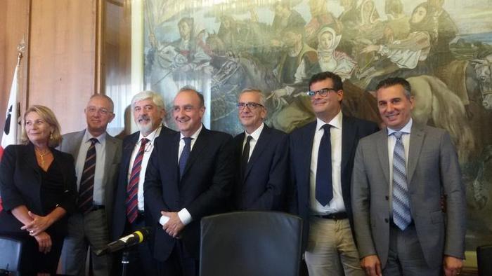 Sanità, presentati i nuovi direttori generali delle aziende. Pigliaru: “Abbiamo una bella squadra”