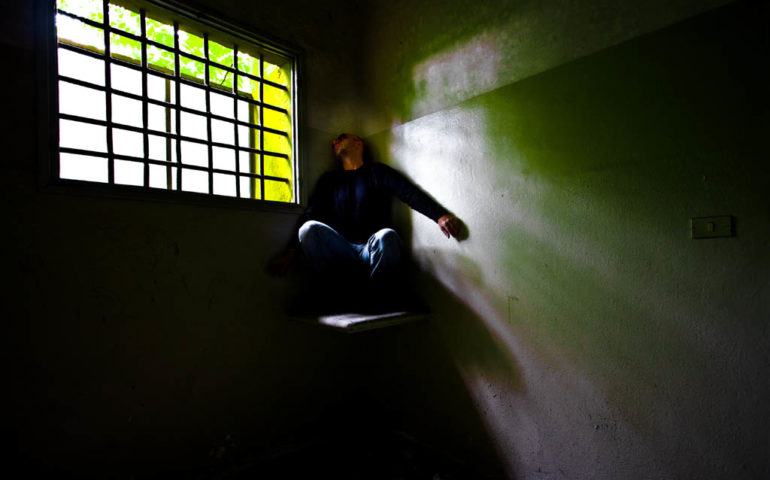 Tentato suicidio nel carcere minorile di Quartucciu. Salvataggio in extremis