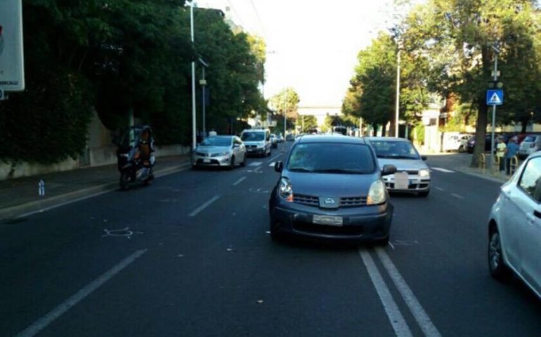 Cagliari: automobilista investe pedone in viale Marconi