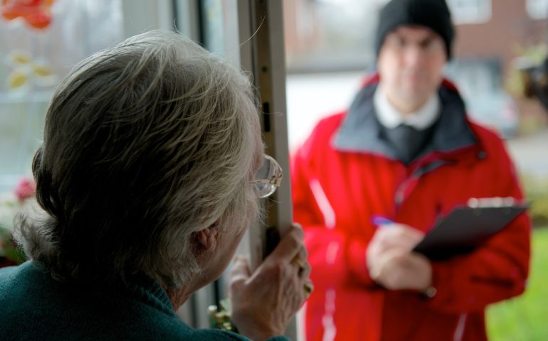 Attenzione ai finti operatori di Abbanoa: truffati alcuni anziani anche a Cagliari