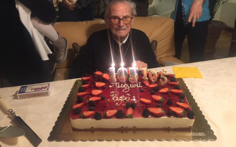 Compie 105 anni il colonnello Mario Carrucciu, l’uomo più longevo di Cagliari