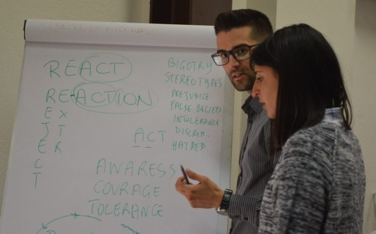 All’Università di Cagliari è nata ReAct: la comunità digitale che lotta contro l’estremismo violento