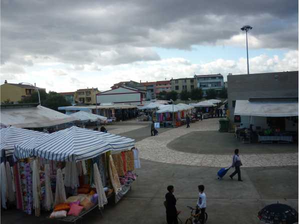 Assemini. Mercato settimanale: L’area di via Sicilia è antieconomica, il Consiglio fermi la Giunta