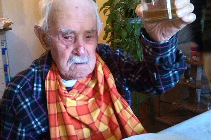 Assemini festeggia l’uomo più anziano d’Italia. Compie 111 anni Valerio “Tziu Mundicu” Piroddi