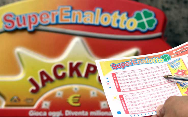 Lotterie. Due vincite da 14.000 euro ciascuna. La dea bendata bacia Cagliari e Iglesias