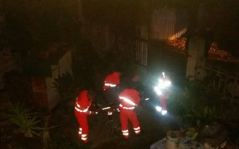 Irruzione nella notte a Iglesias: due pensionati aggrediti da tre persone a volto coperto